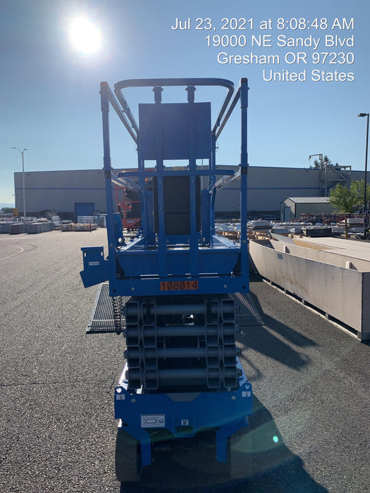 2020 Genie GS-3232 Standard, Folding half height swing gate, 800W Inverter