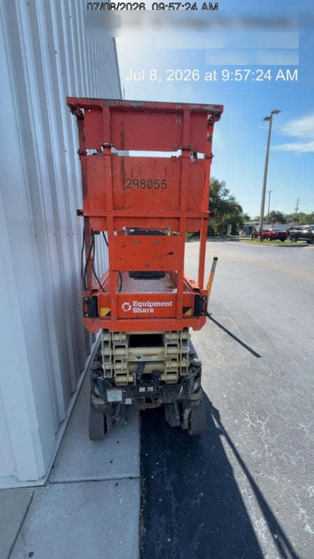 2023 JLG ES1932
