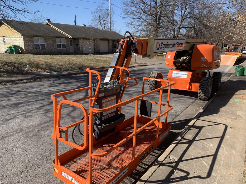 2020 JLG 660SJ