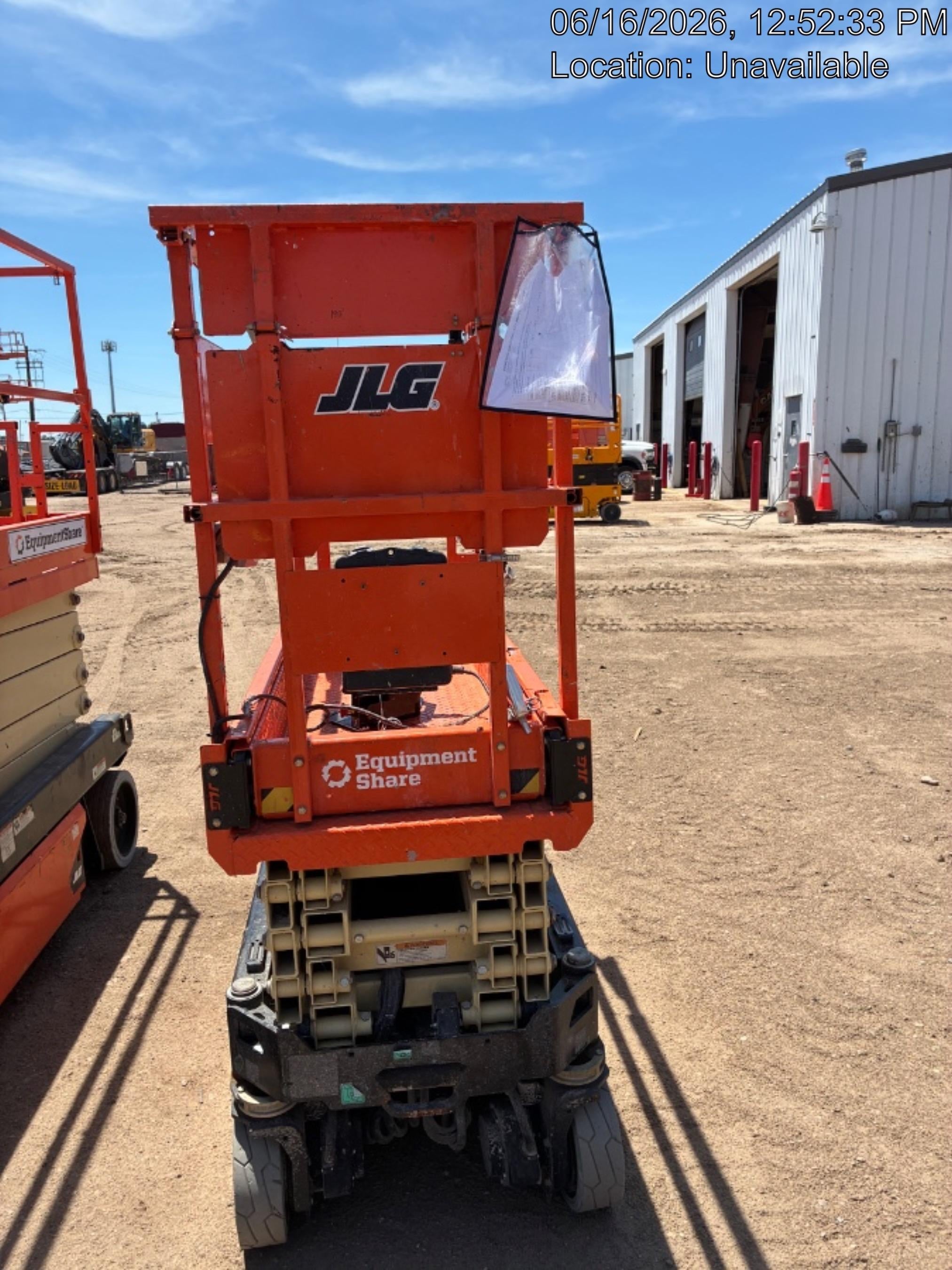 2023 JLG ES1932
