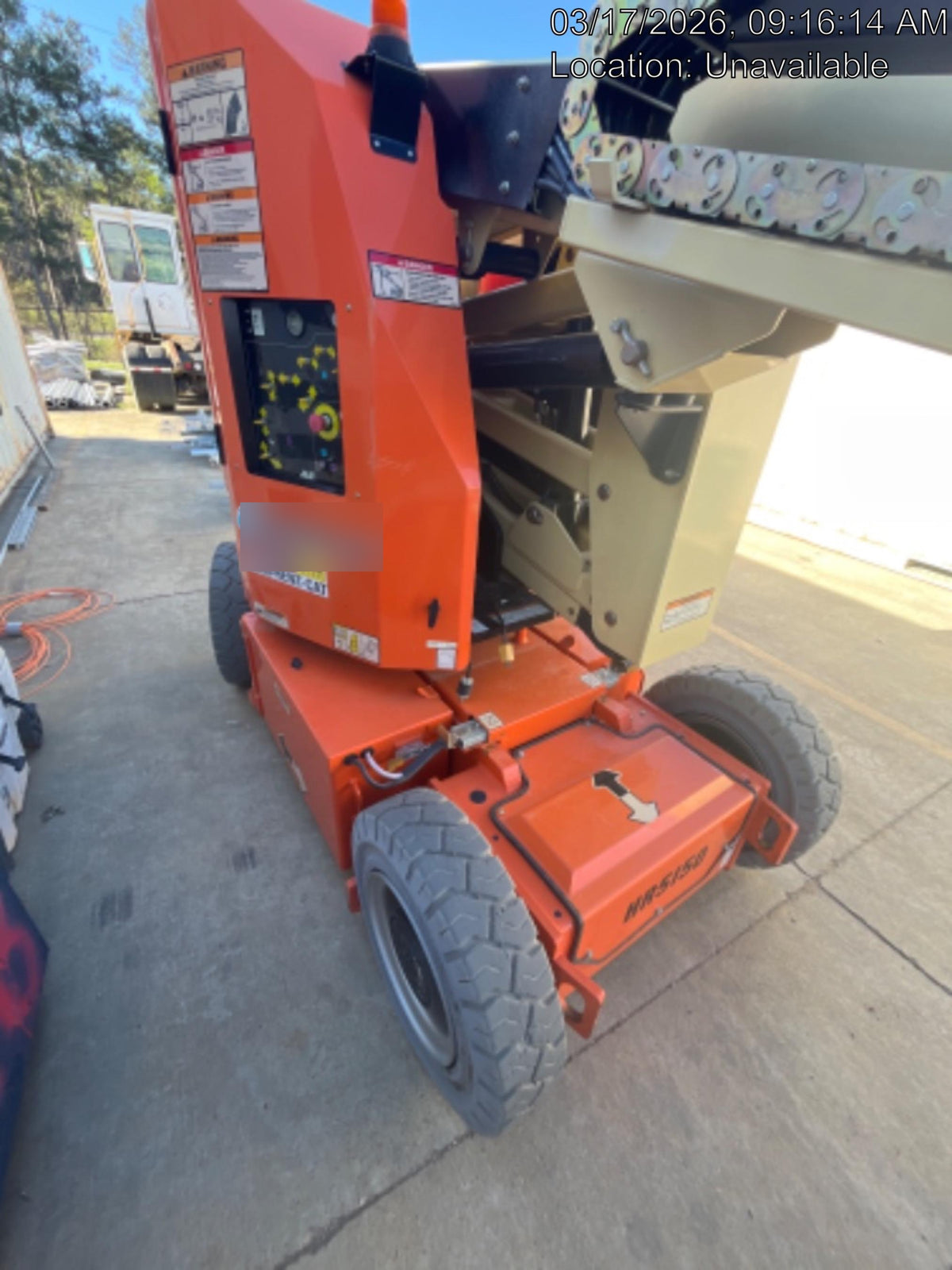 2019 JLG E300AJP
