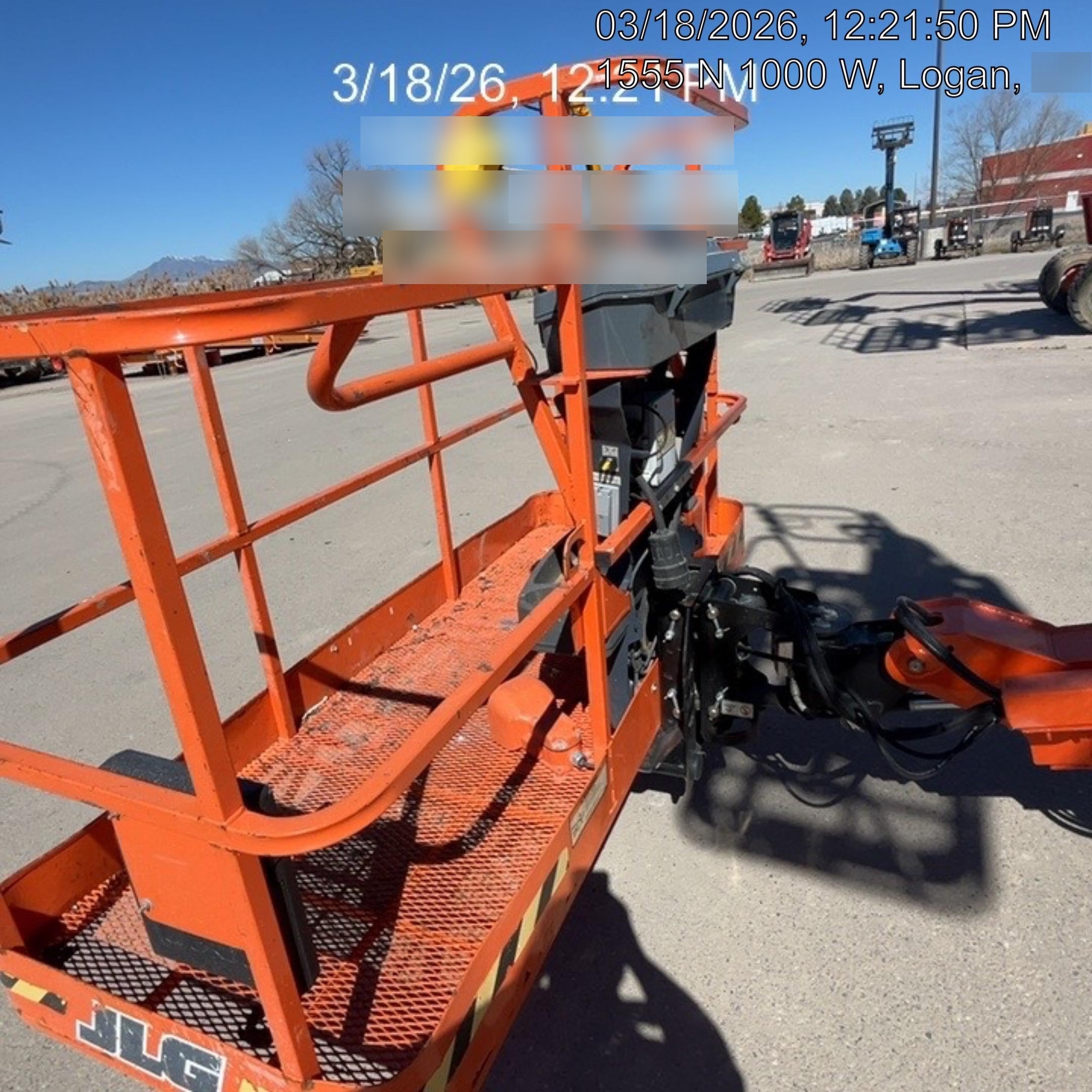 2021 JLG 400S
