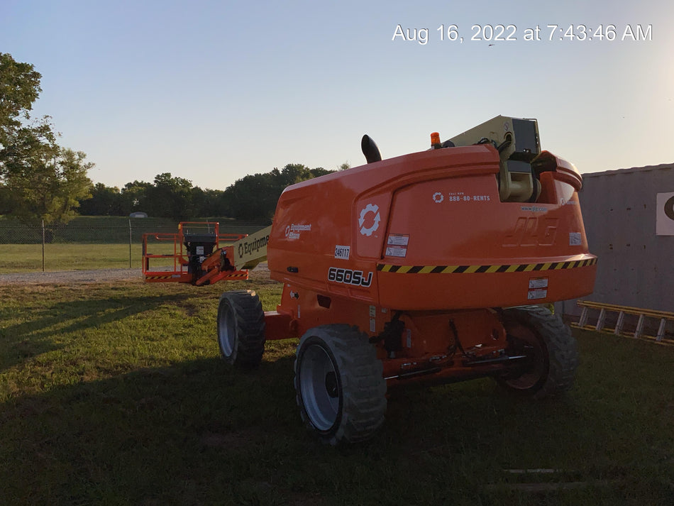2022 JLG 660SJ