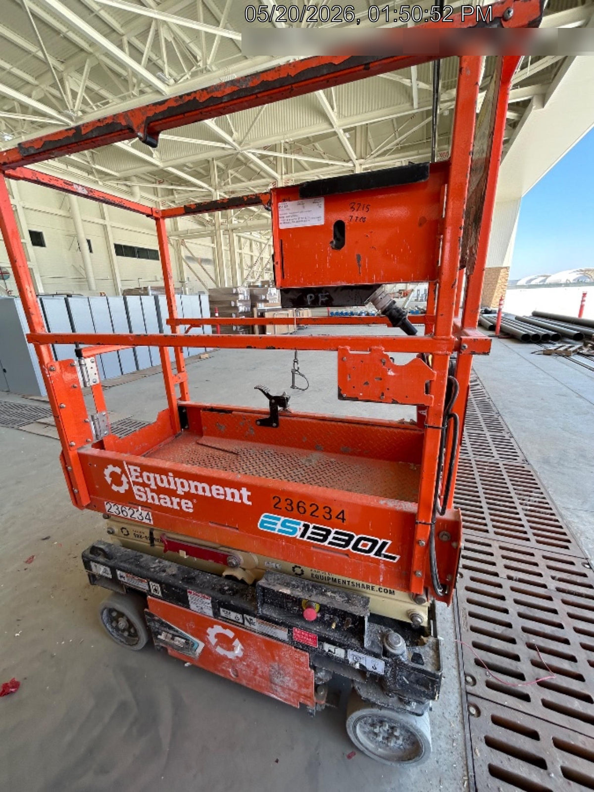 2022 JLG ES1330L