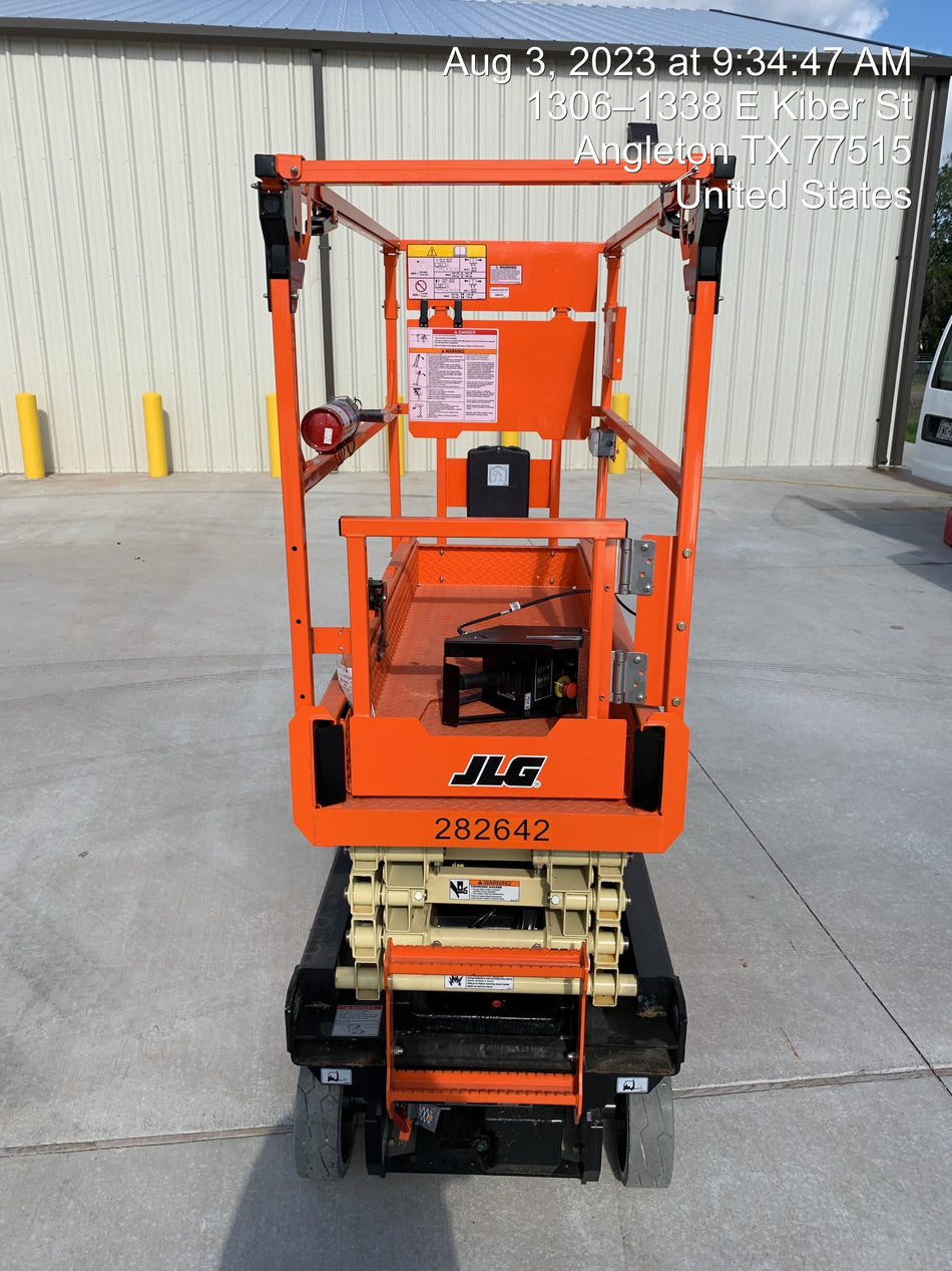 2022 JLG ES1932