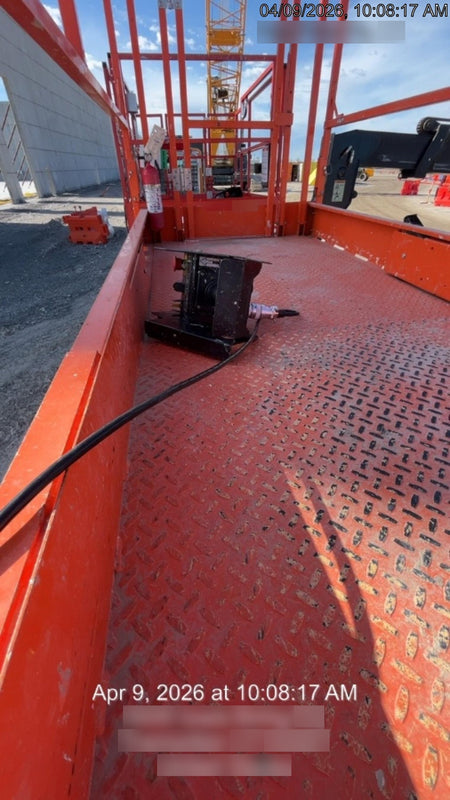 2023 JLG R4045