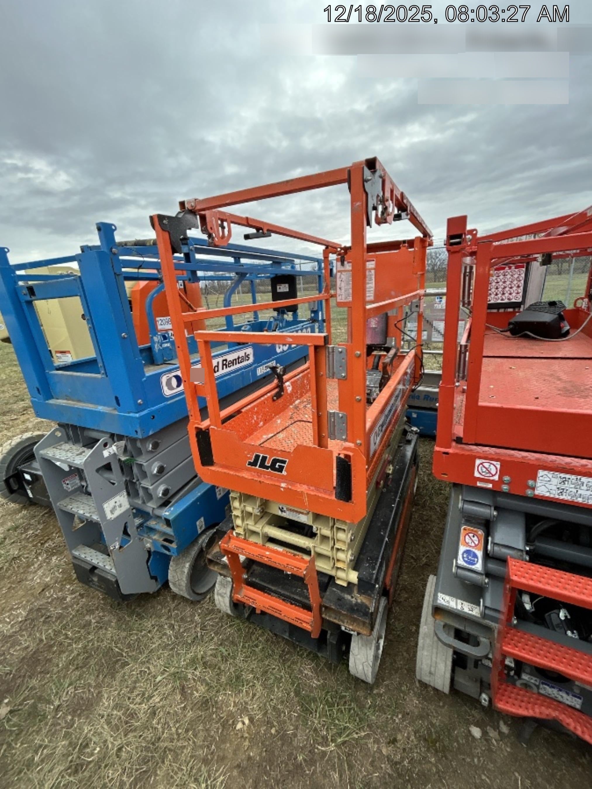 2021 JLG ES1932