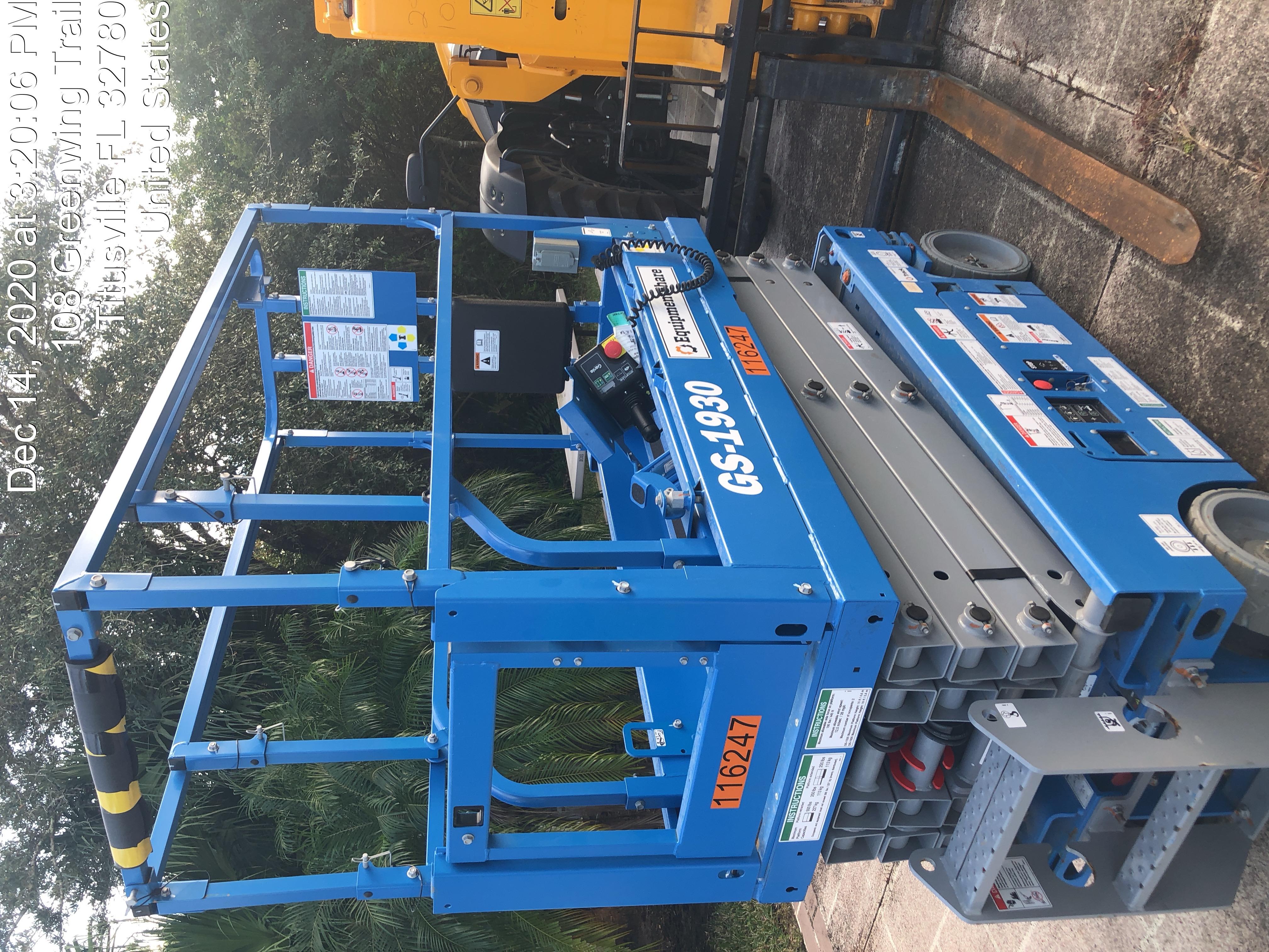 2020 Genie GS-1930 Solid Non Marking Tires, Beacon, Folding rails with half height swing gate