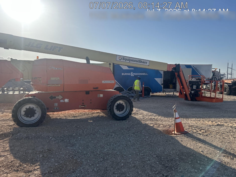 2019 JLG 800AJ