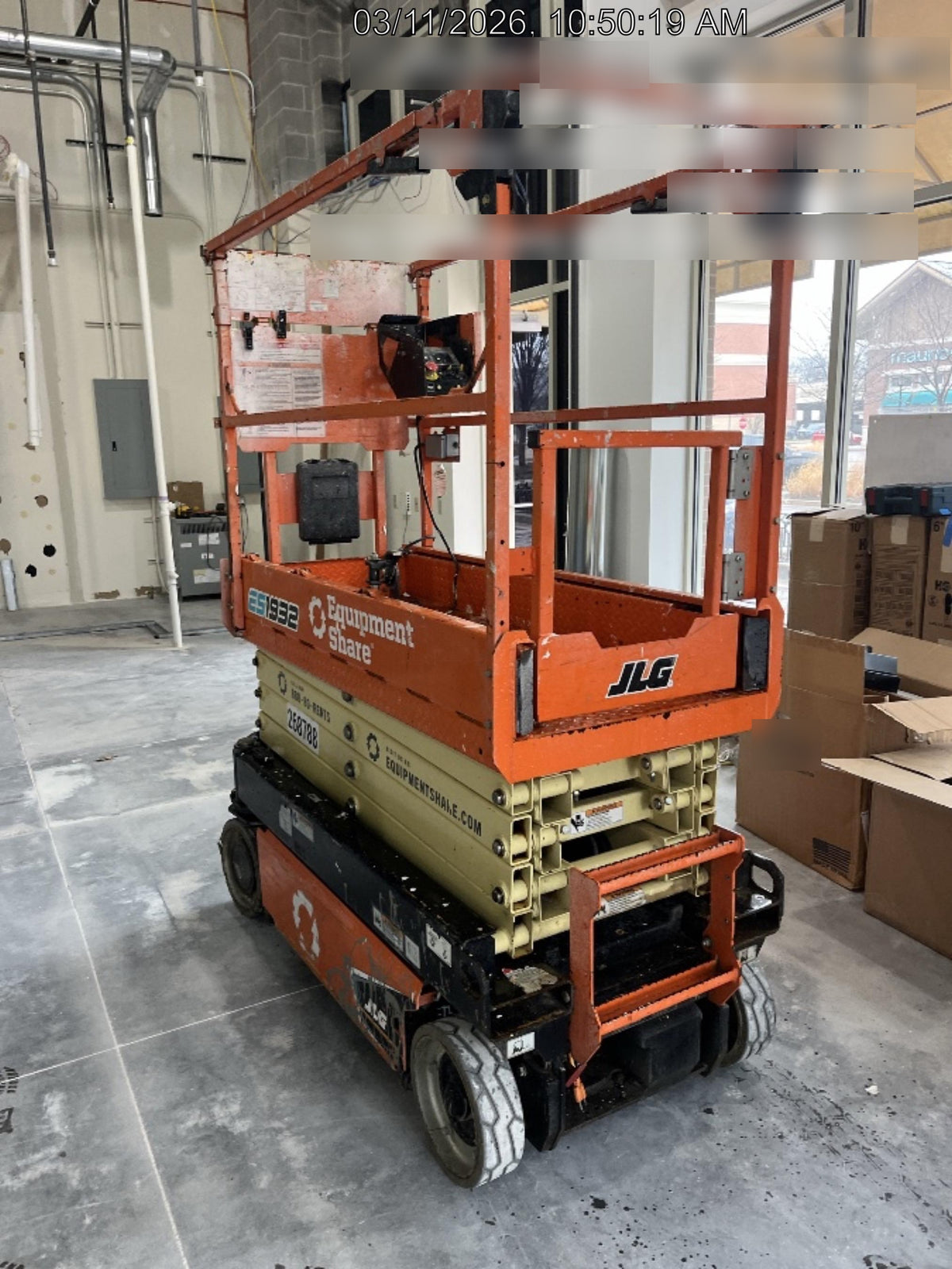 2022 JLG ES1932