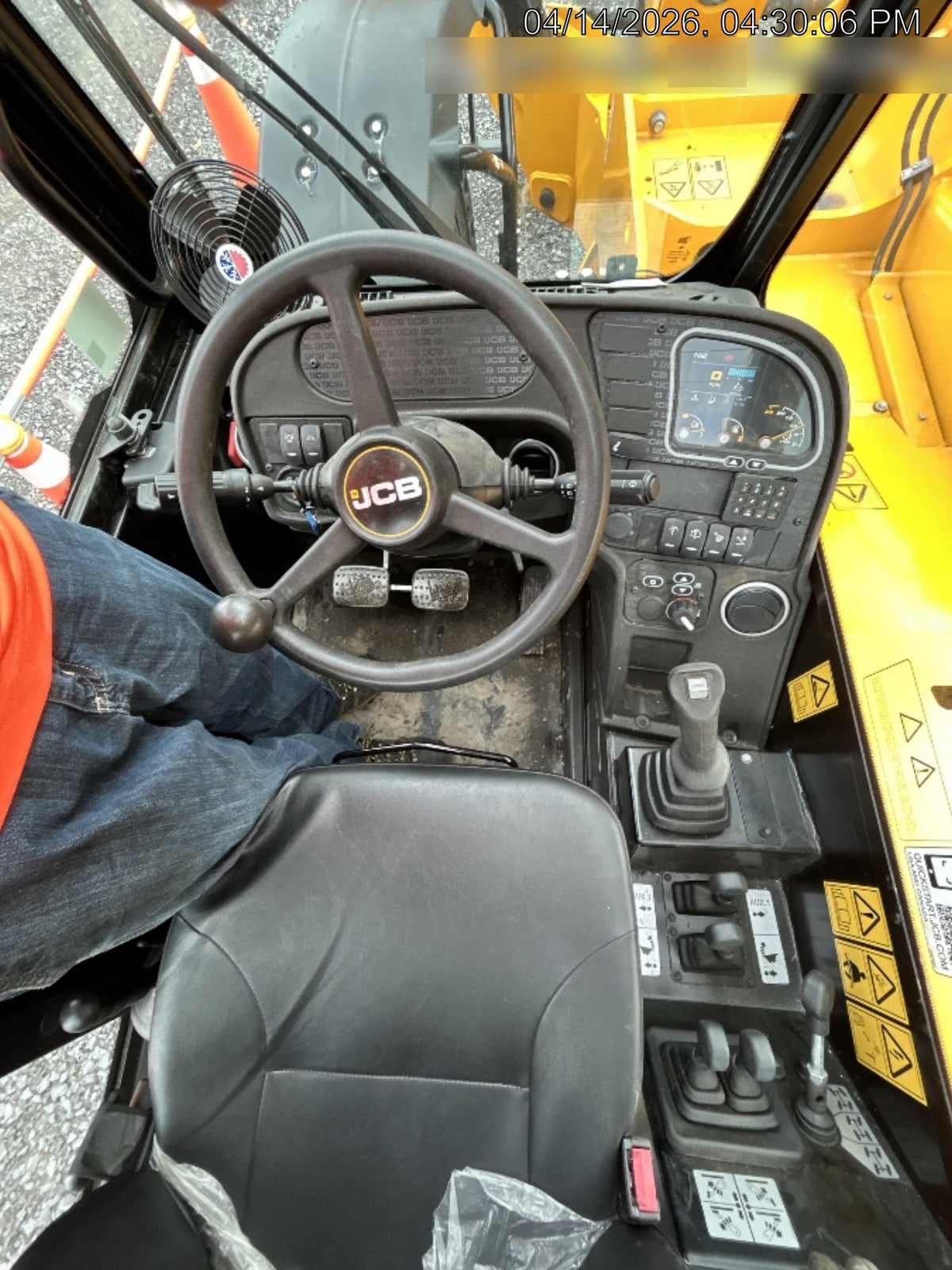 2025 JCB 512-56