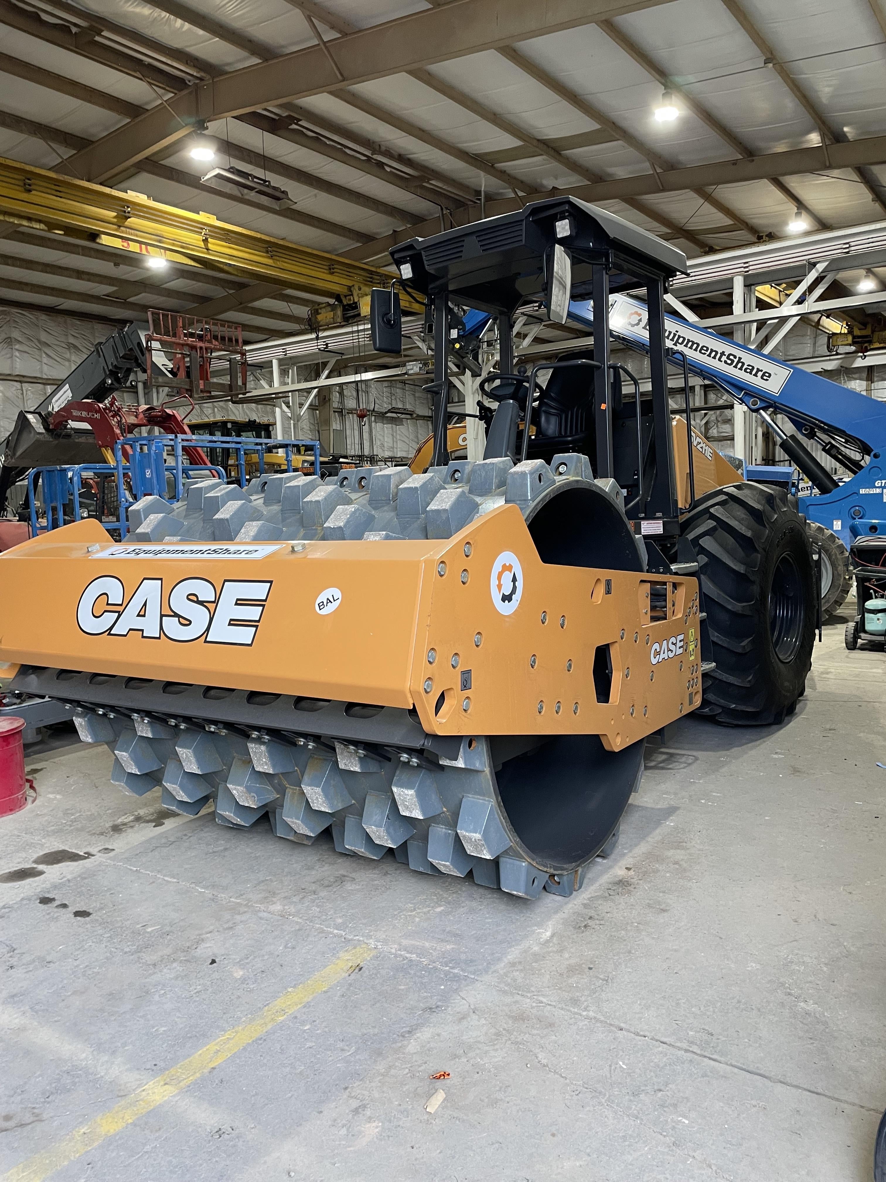2023 CASE SV211E