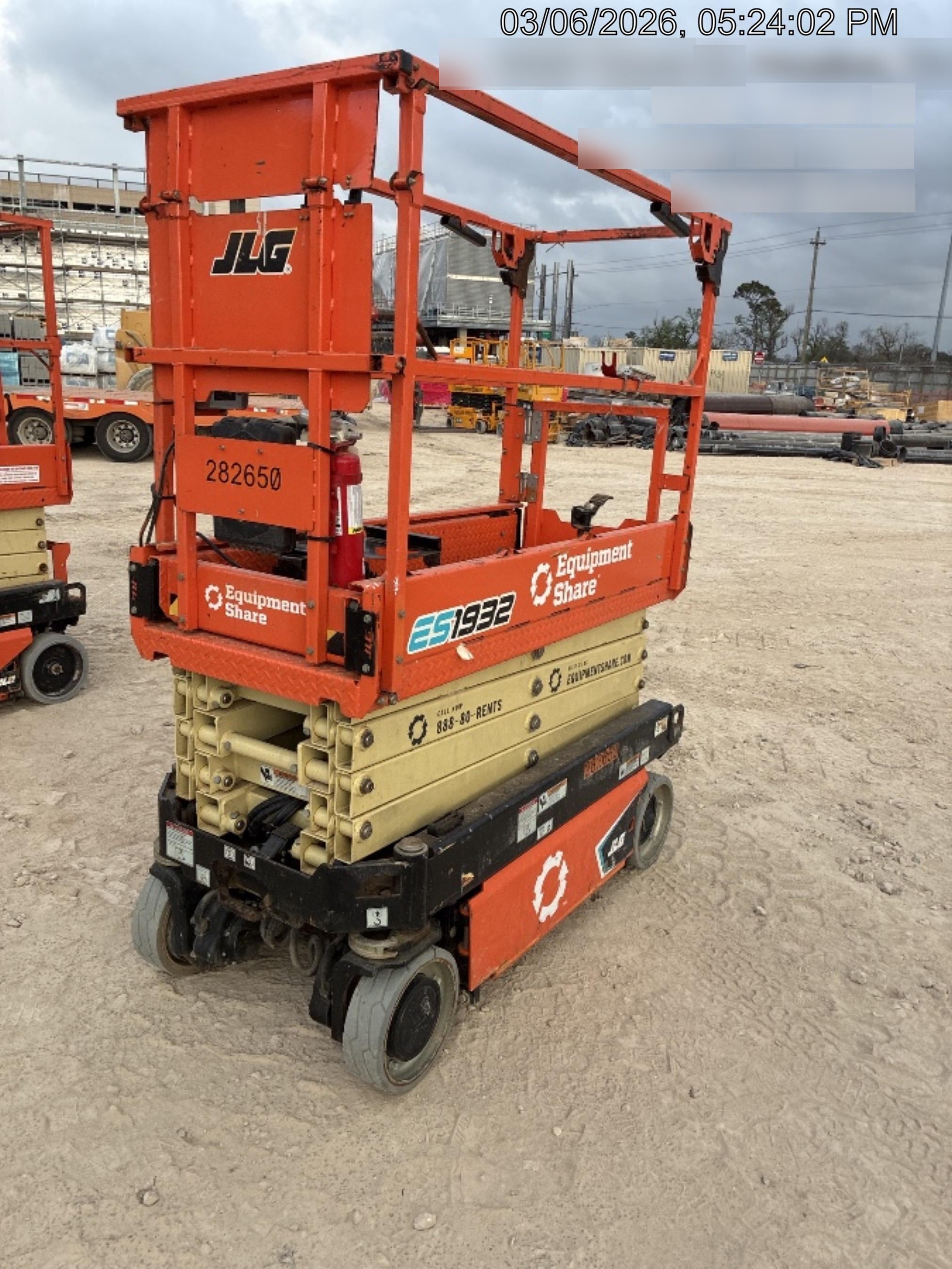 2022 JLG ES1932