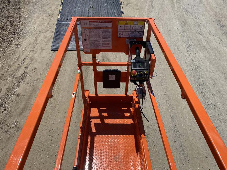2022 JLG ES2632