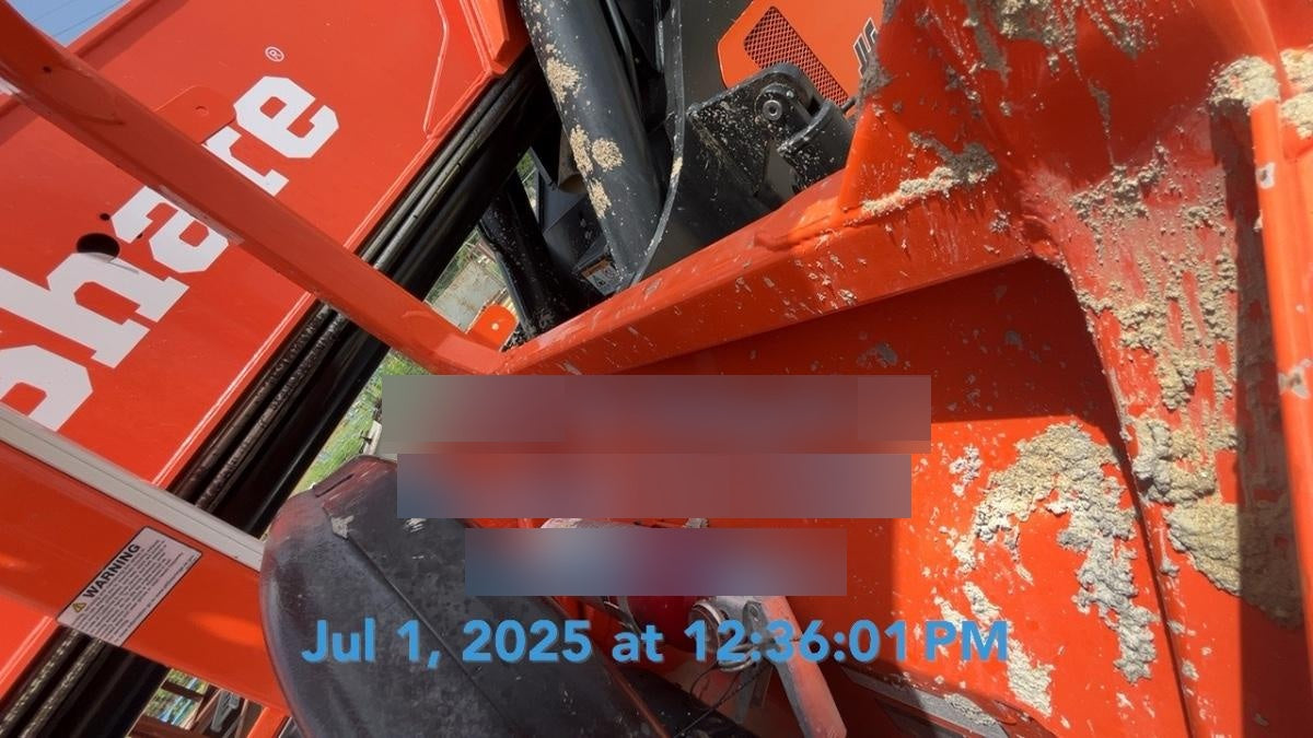 2023 SKYTRAK 8042