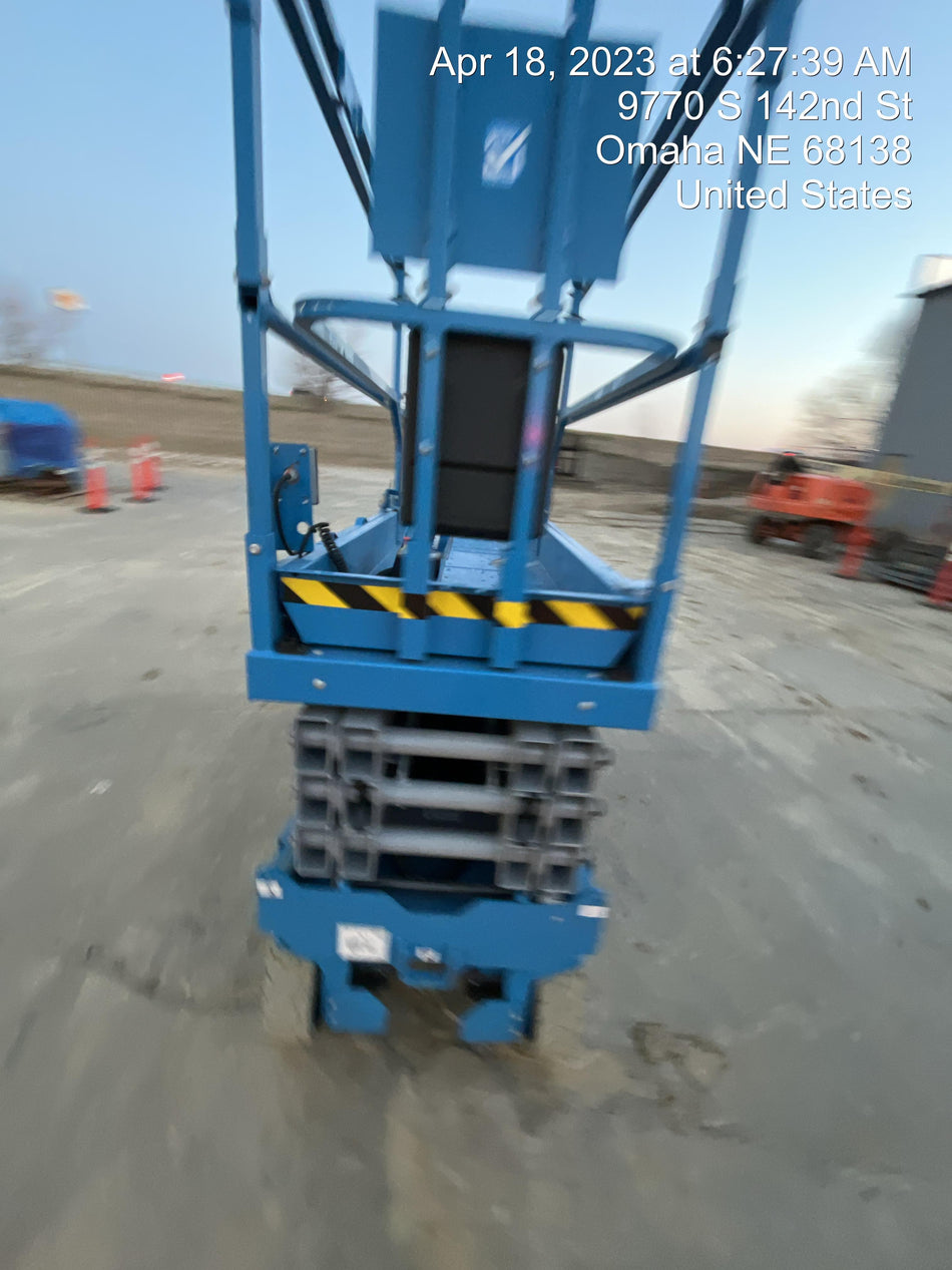 2023 GENIE GS-2632