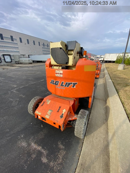 2019 JLG E400AJPN
