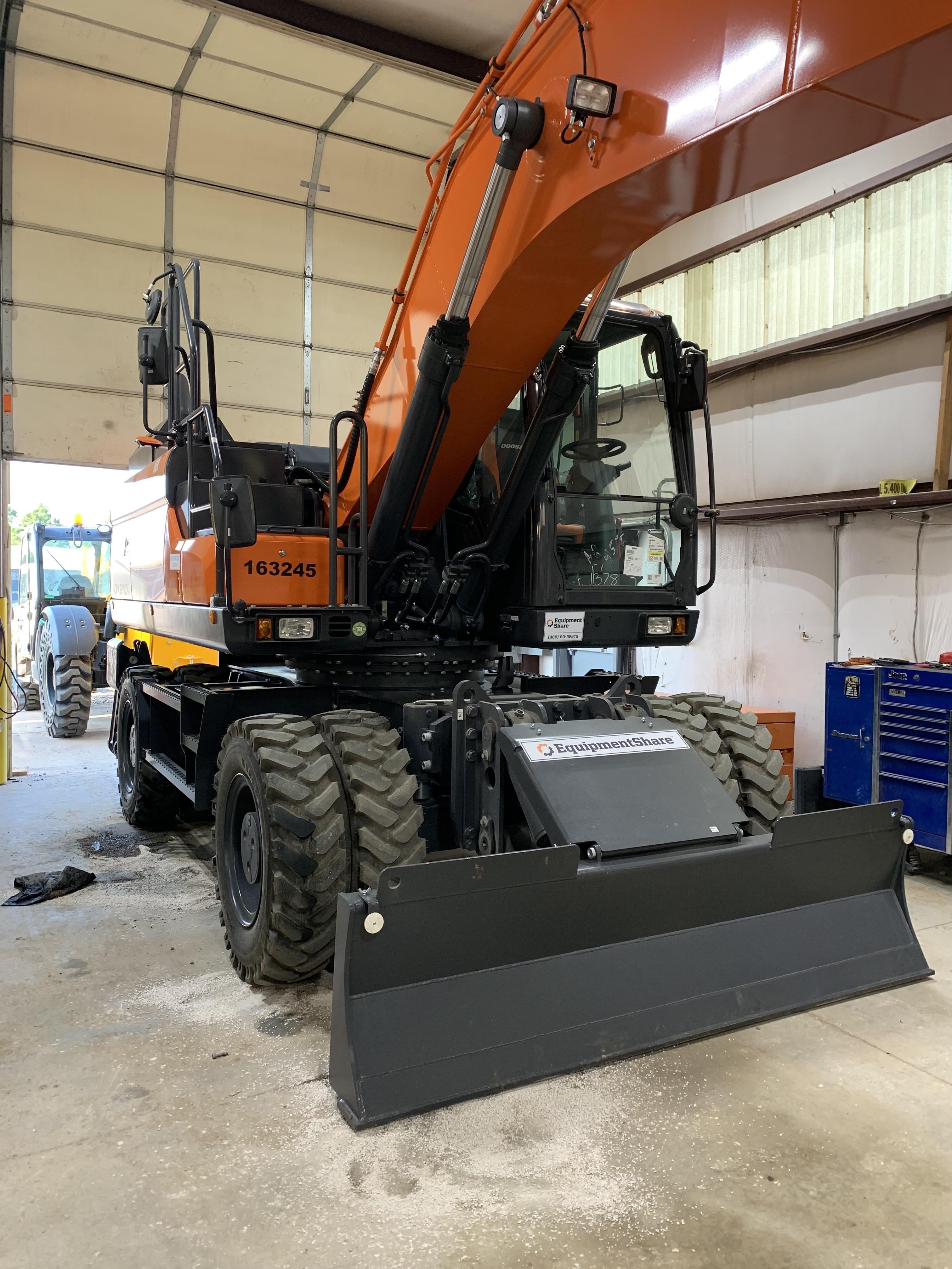 2019 Doosan DX210WE-5 Standard Wheeled Excavator, Hydraulic Quick Coupler