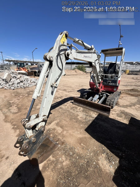 2021 TAKEUCHI TB235-2R
