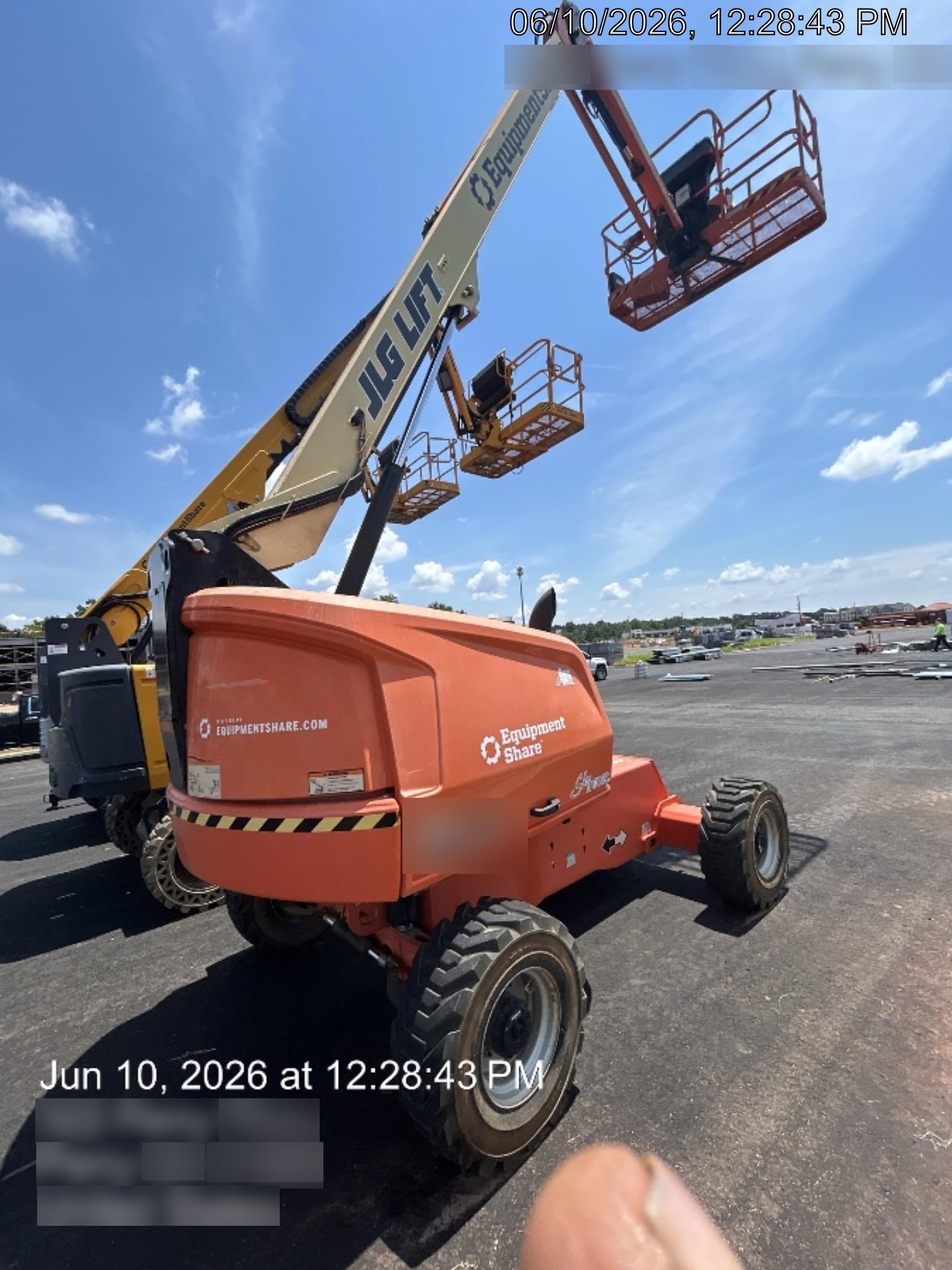 2023 JLG 460SJ