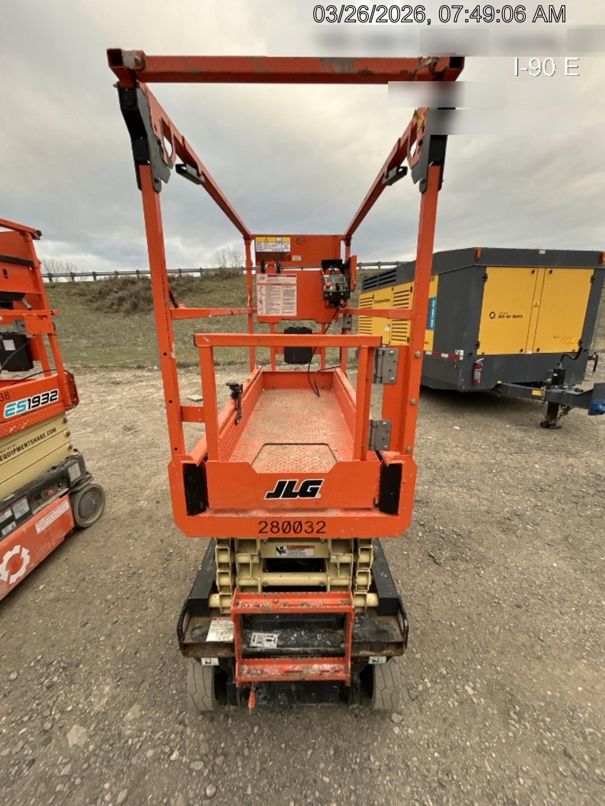 2022 JLG ES1932