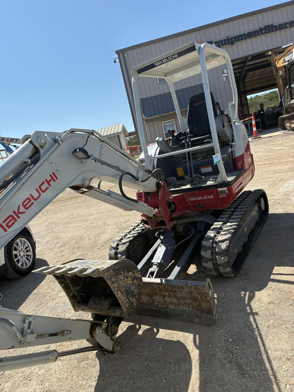 2025 TAKEUCHI TB235-2R