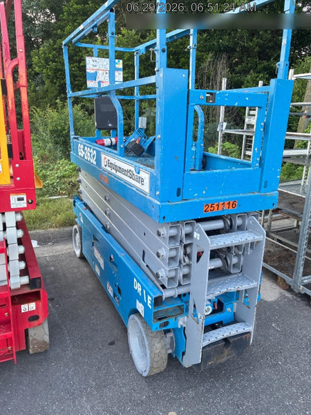2022 GENIE GS-2632