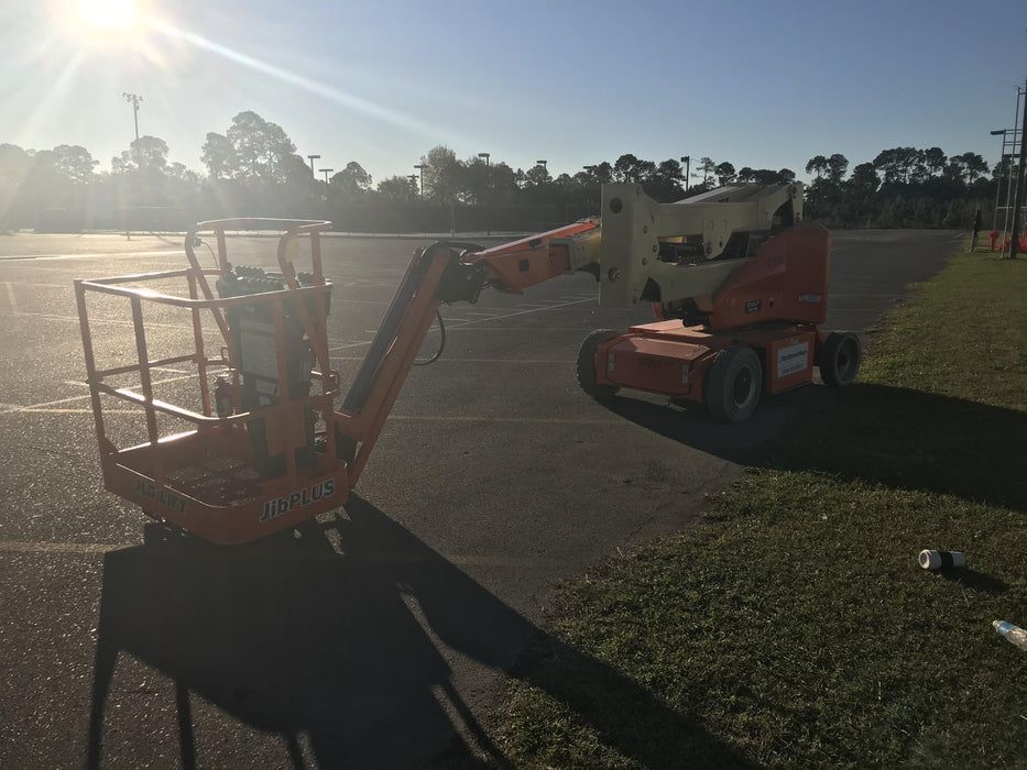 2019 JLG E400AJPN