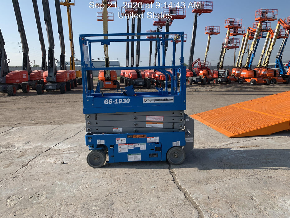 2020 Genie GS-1930 Solid Non Marking Tires, Beacon, Folding rails with half height swing gate