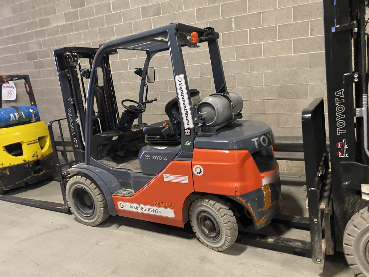 2022 TOYOTA 50-8FGU25