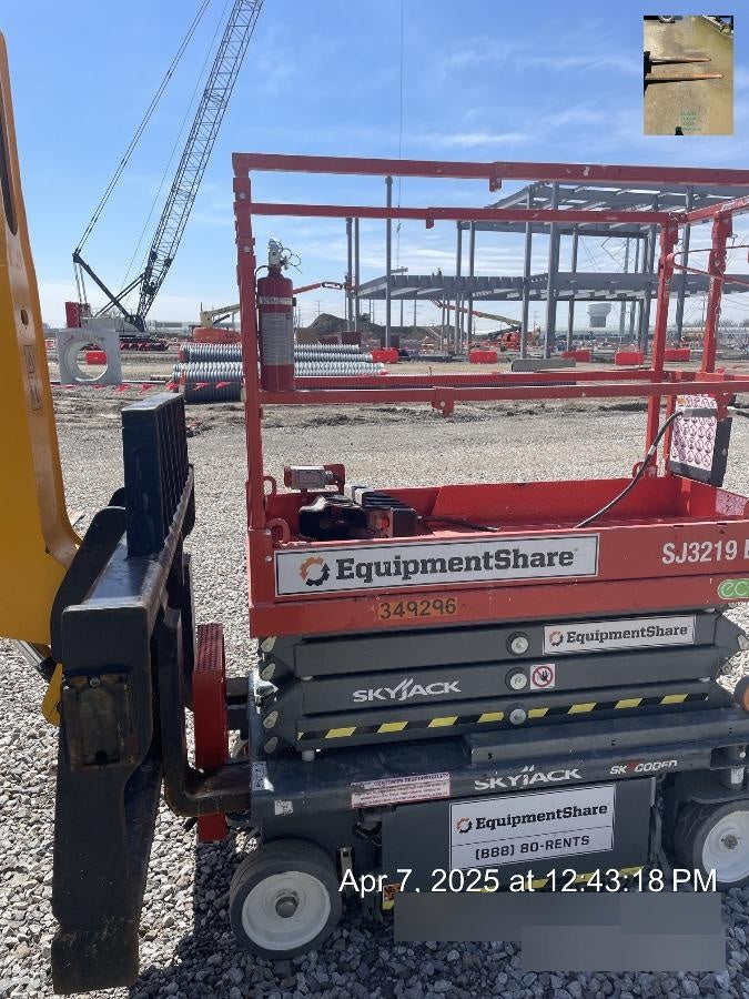 2023 SKYJACK SJ3219
