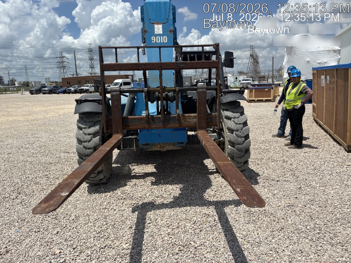 2018 Genie GTH-636 Genie GTH-636 w/Open ROPS, Solid Tires, Work Light/Beacon, 48" Carriage and Forks