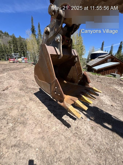 2020 DOOSAN 48" Excavator Bucket