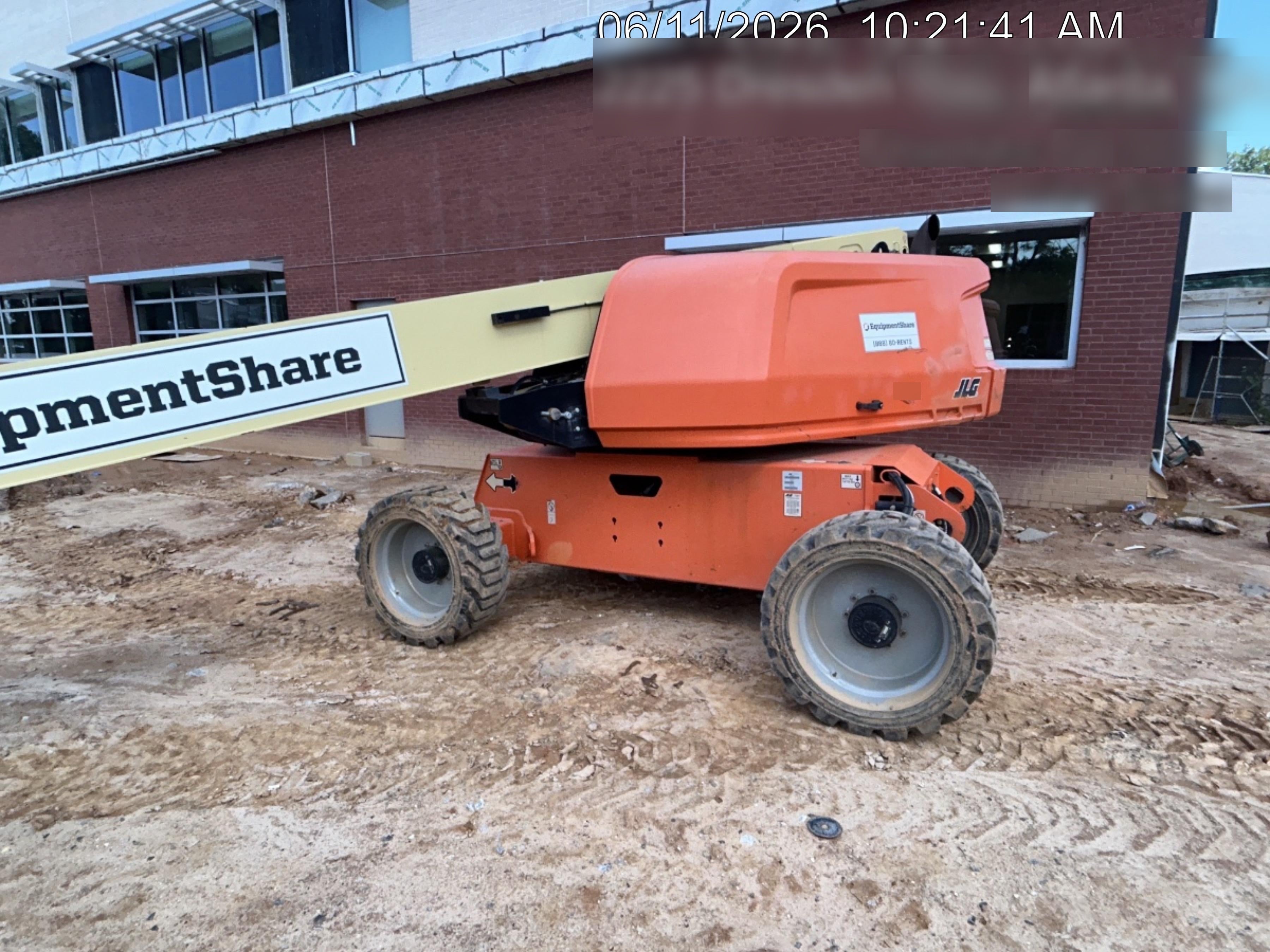 2020 JLG 660SJ