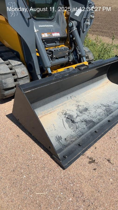 2025 JOHN DEERE 84" Bucket - John Deere