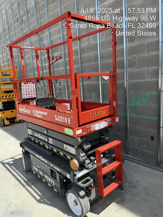 2024 Skyjack SJ3219 Electric Drive, Sld NM Tires, DBcns, RFRails, Power to Platform, T3 + Access Control