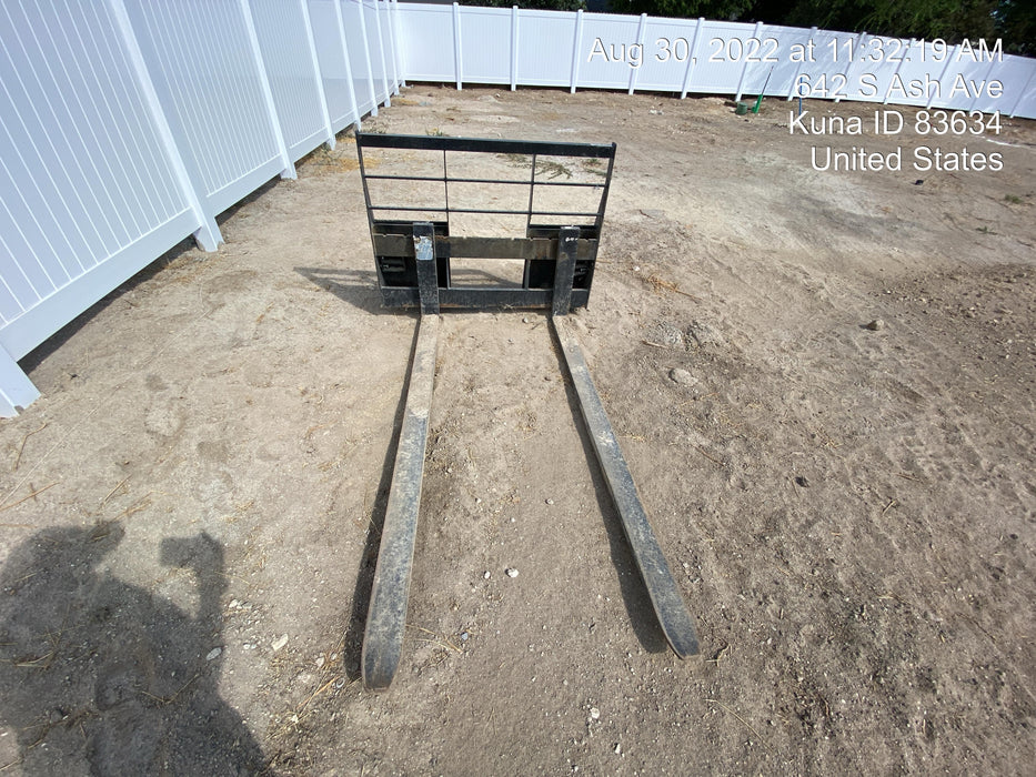 2022 ARROW MATERIAL HANDLING 60" Pallet Forks - Arrow