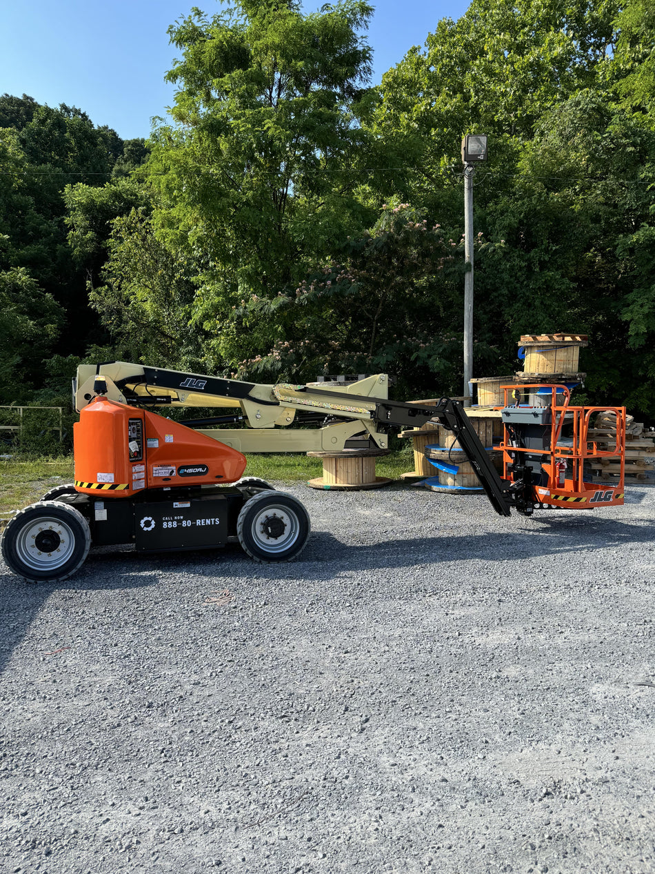 2024 JLG E450AJ