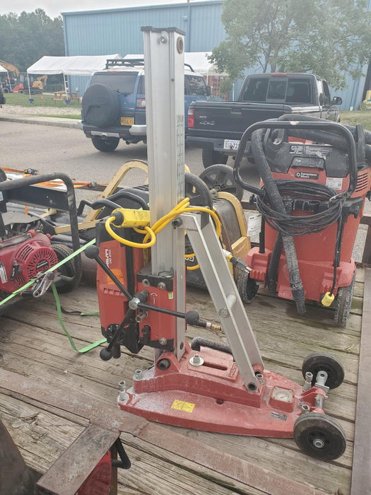 2020 HILTI VC 300-17 X