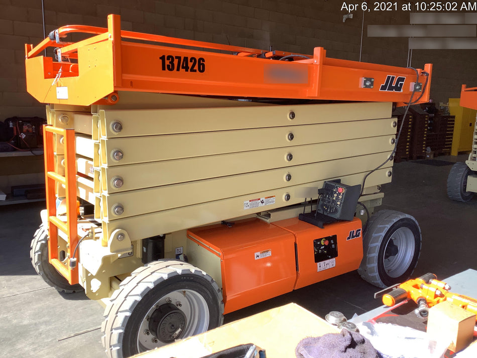 2021 JLG 4069LE