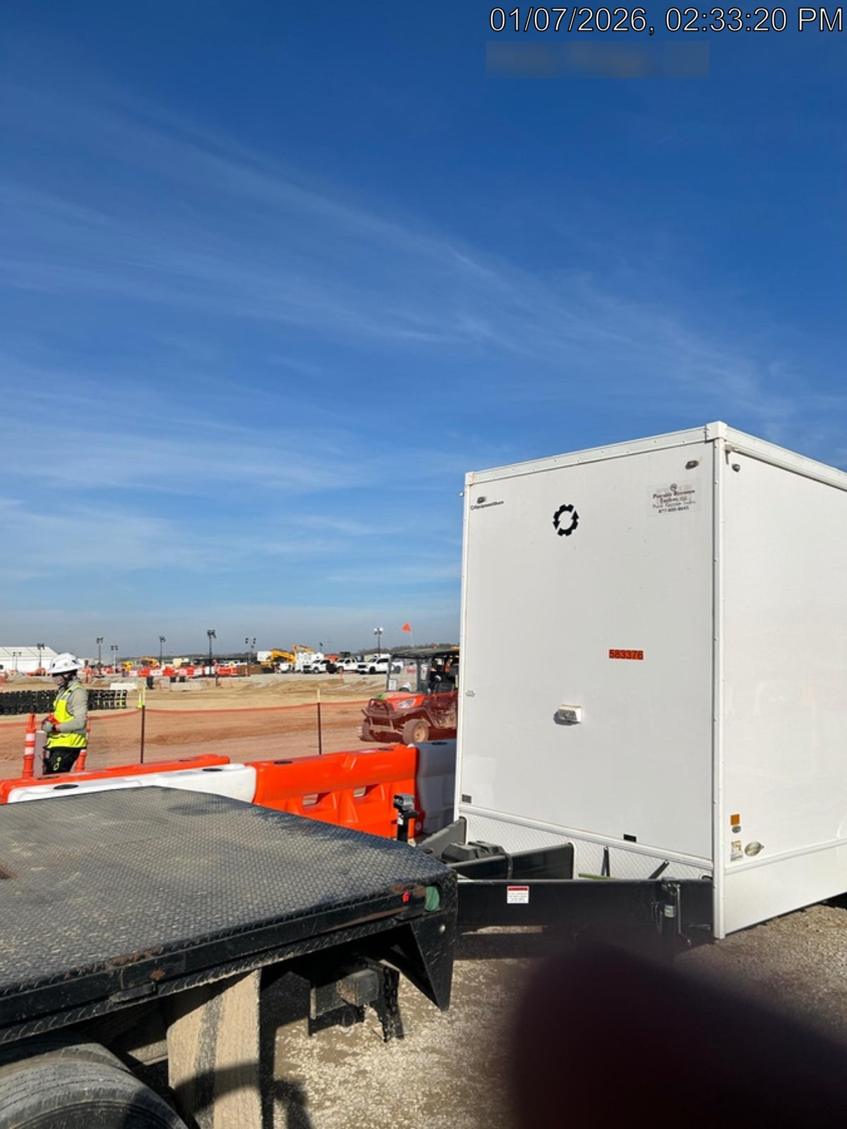 2025 PORTABLE RESTROOM TRAILER RRAV258741