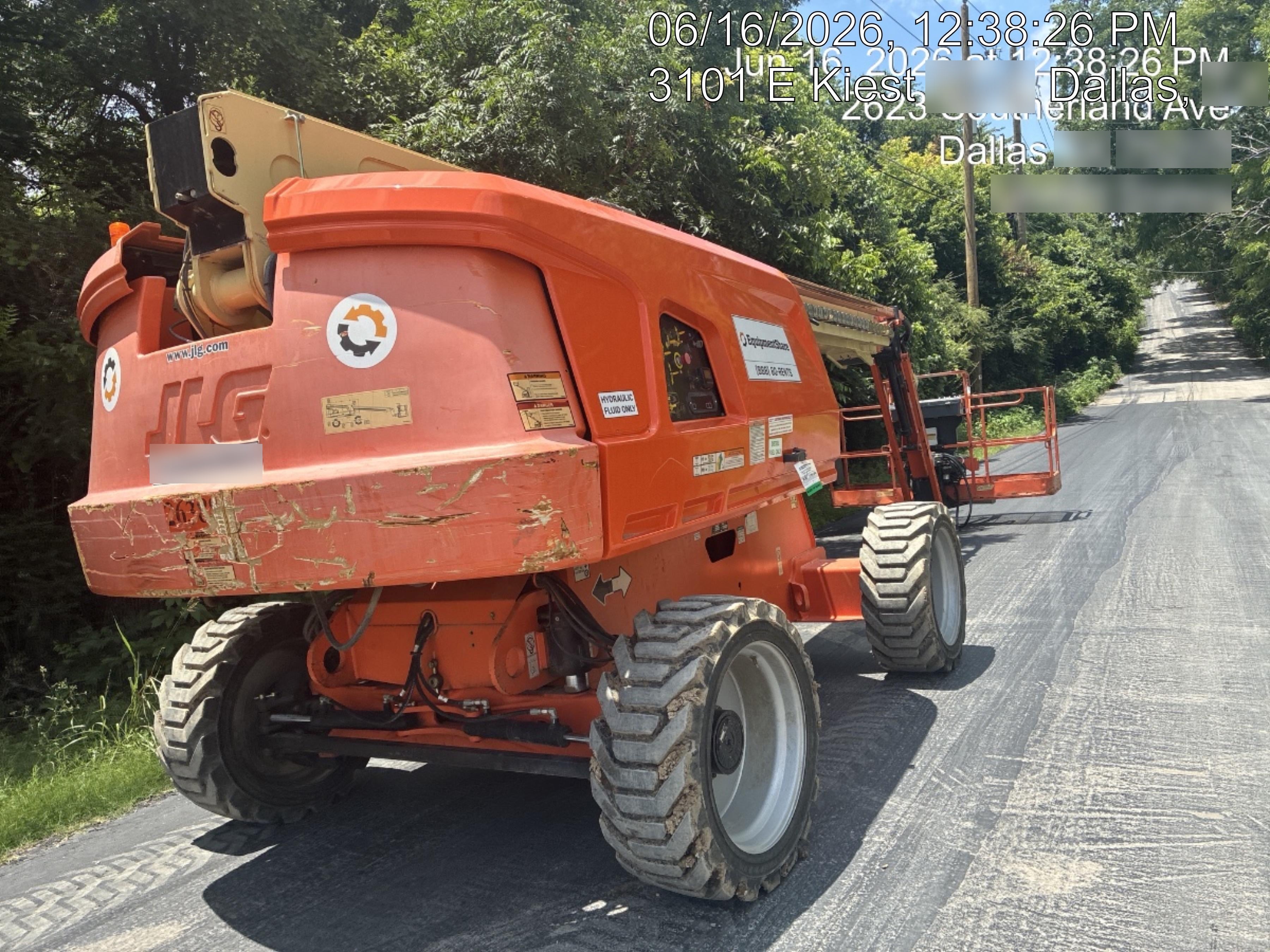 2019 JLG 660SJ 4WD w/Deutz Diesel Engine, FF Tires, Beacon, Welder-Ready Package