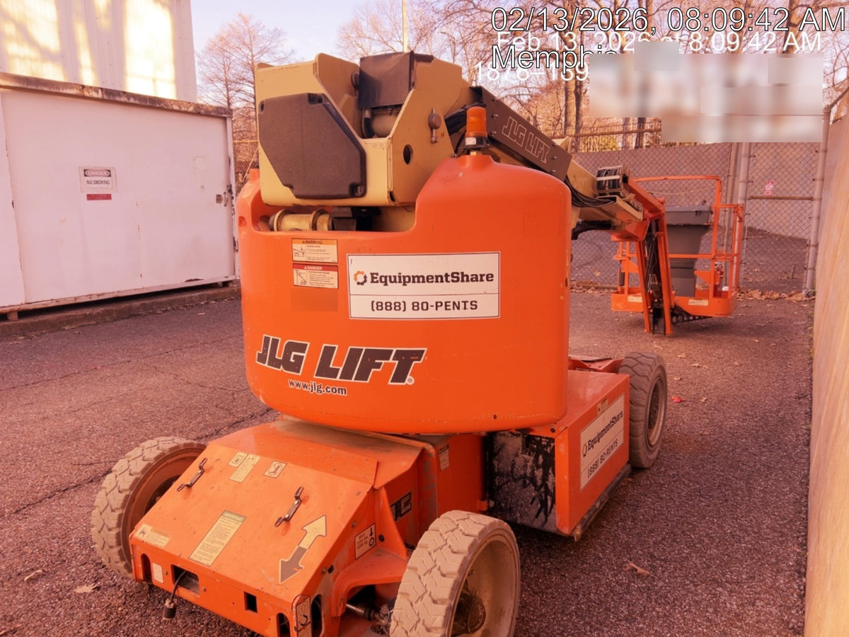 2019 JLG E400AJPN