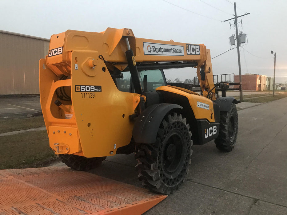 2020 JCB 509-42 Cab/Heat/Air, Solid Tires, Work Lights, Beacon, Aux Hydraulics, Back up Alarm, Lifting Eye, ES Decals