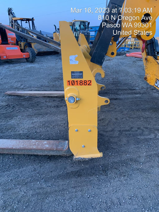 2020 JOHN DEERE 96" Loader Fork Carriage - John Deere