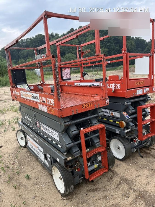 2018 Skyjack SJIII-3226 Skyjack SJIII3226 Scissor Lift w/Trojan Batteries
