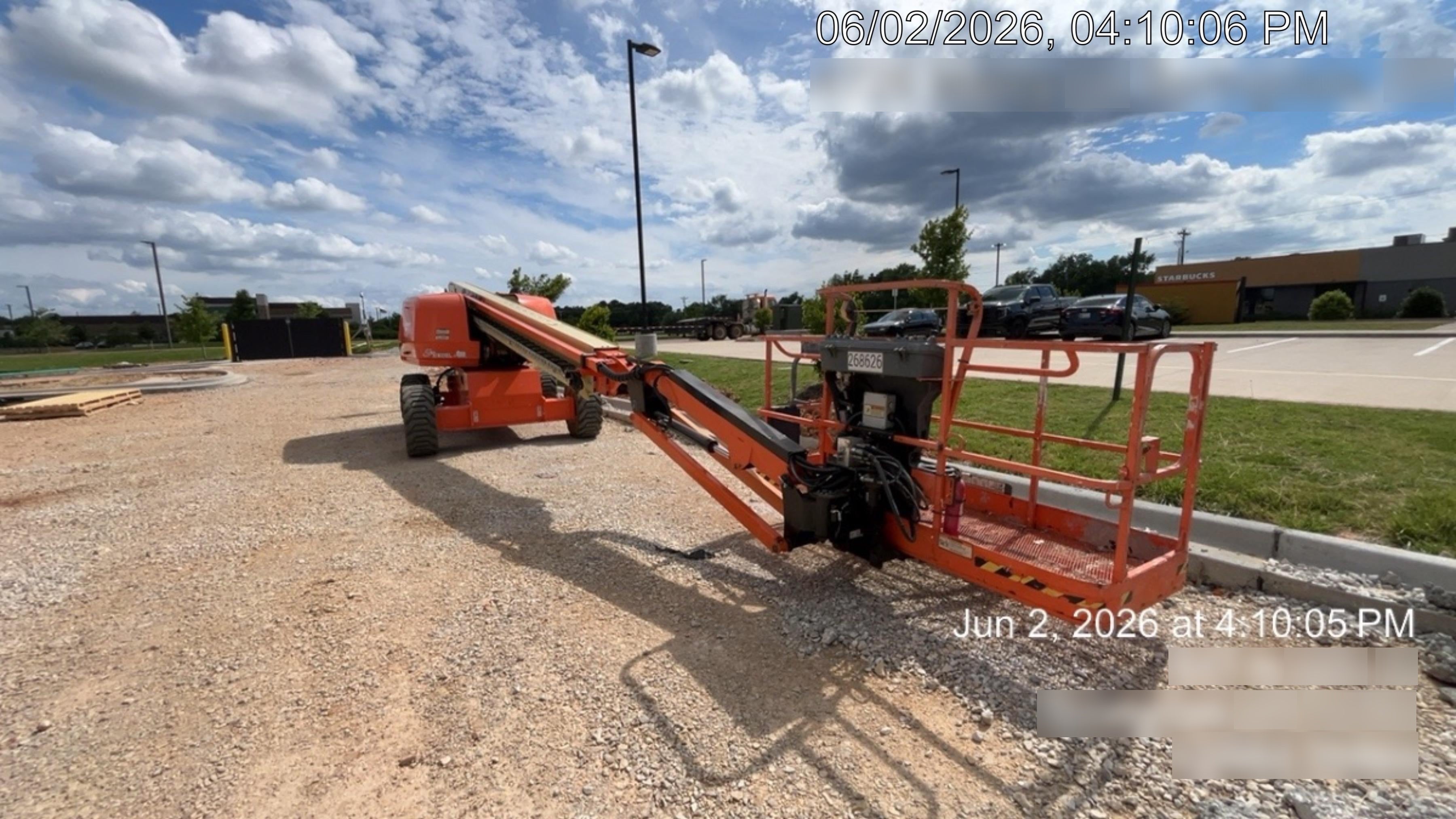 2022 JLG 660SJ