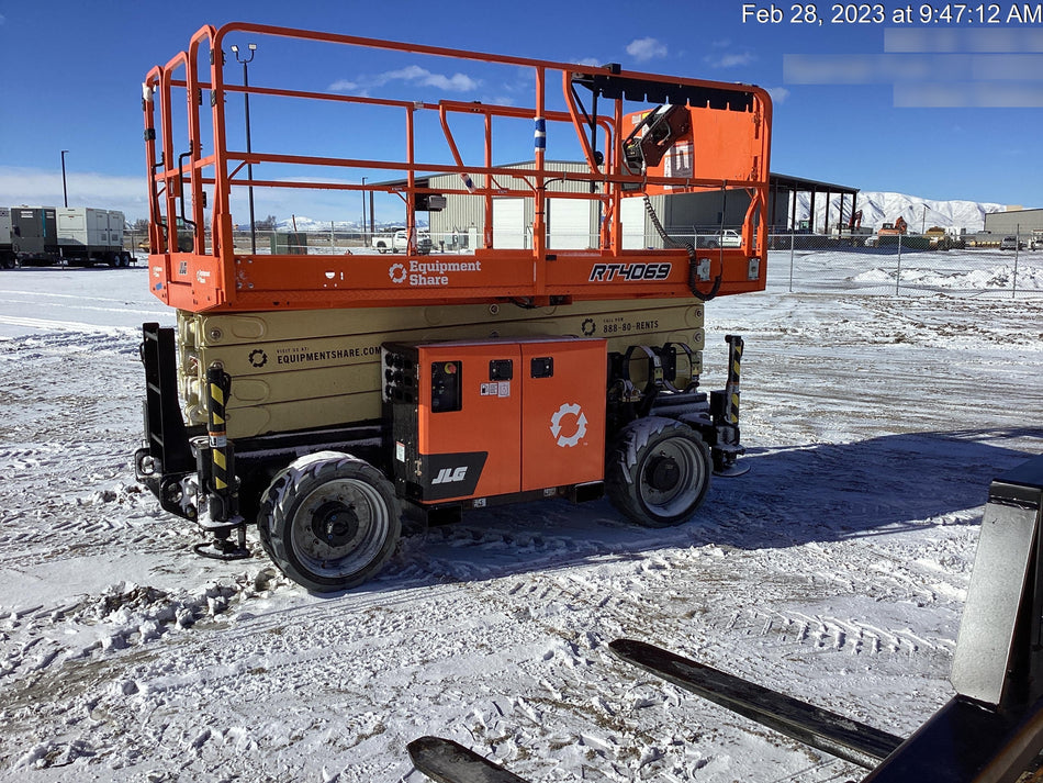 2023 JLG RT4069