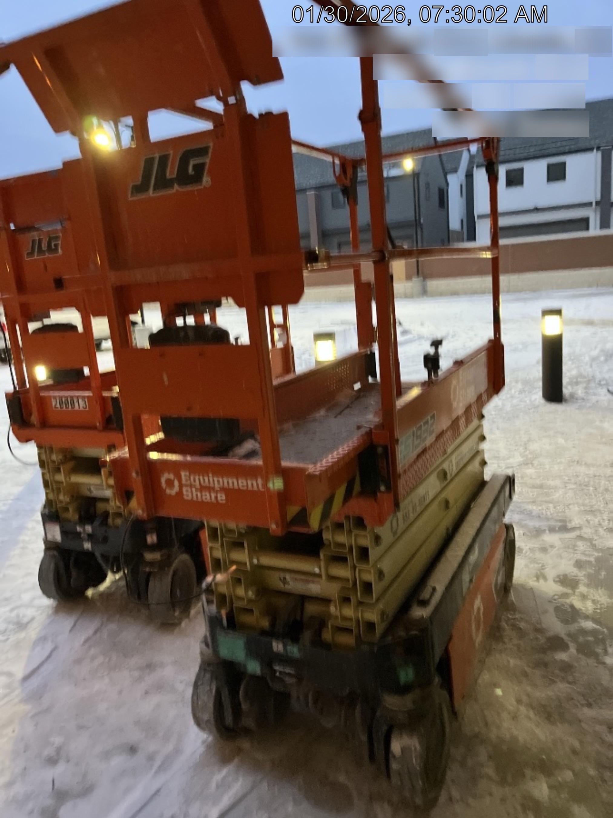 2022 JLG ES1932