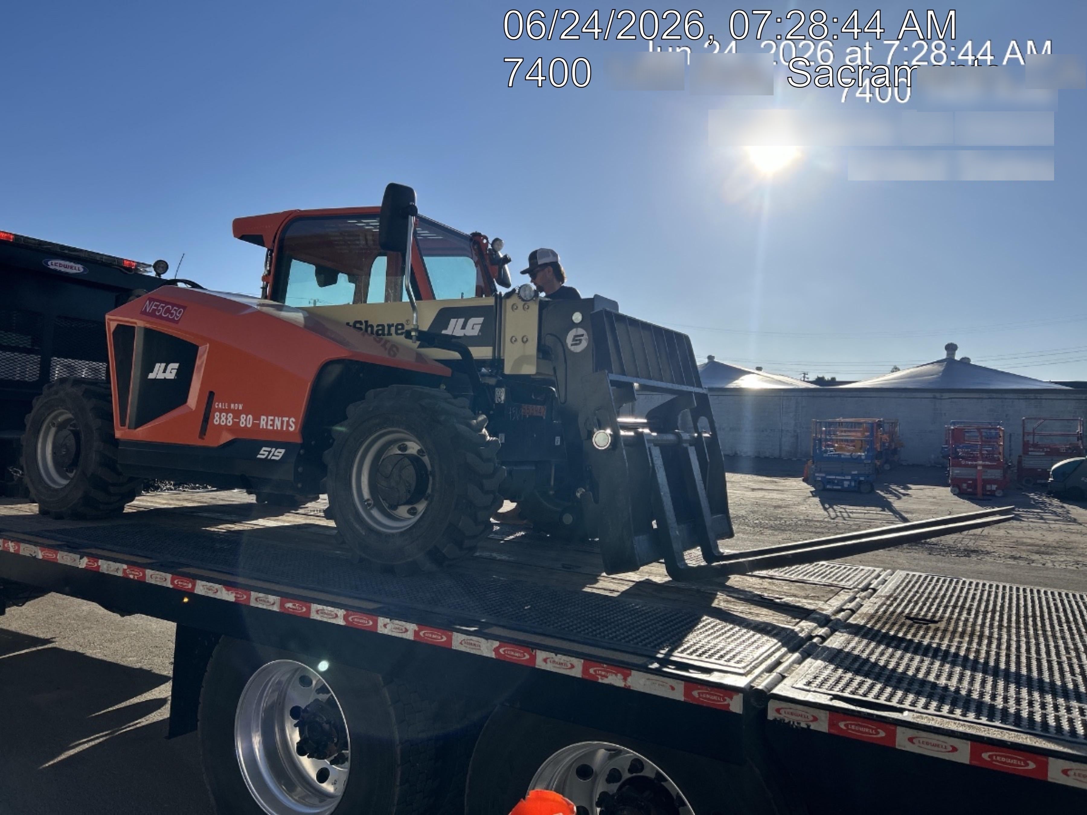 2025 JLG 519